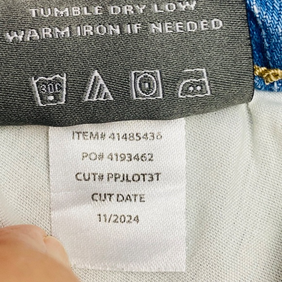 TORRID Perfect Flare Vintage Stretch Mid-rise Jean Size 14T - Picture 9 of 9